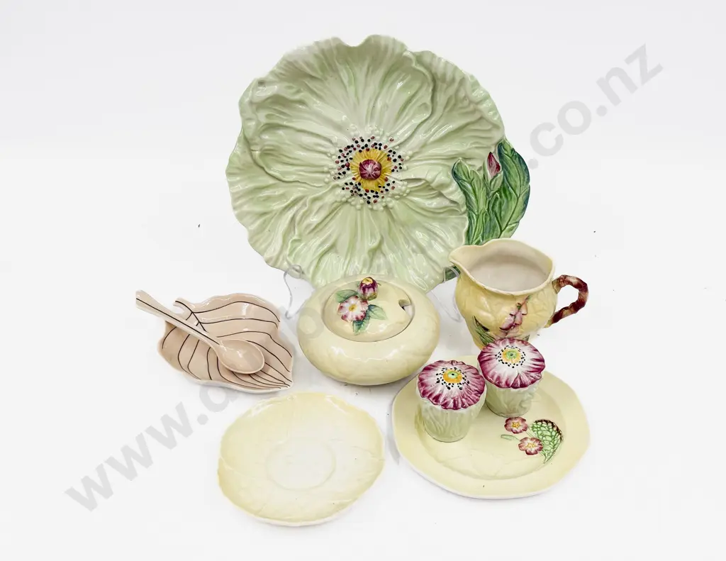 Small Qty of Assorted Carlton Ware etc Image 1++