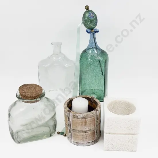 Qty of Assorted incl Art Glass Bottle etc