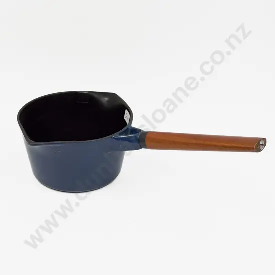 Colorcast Cast Iron Saucepan