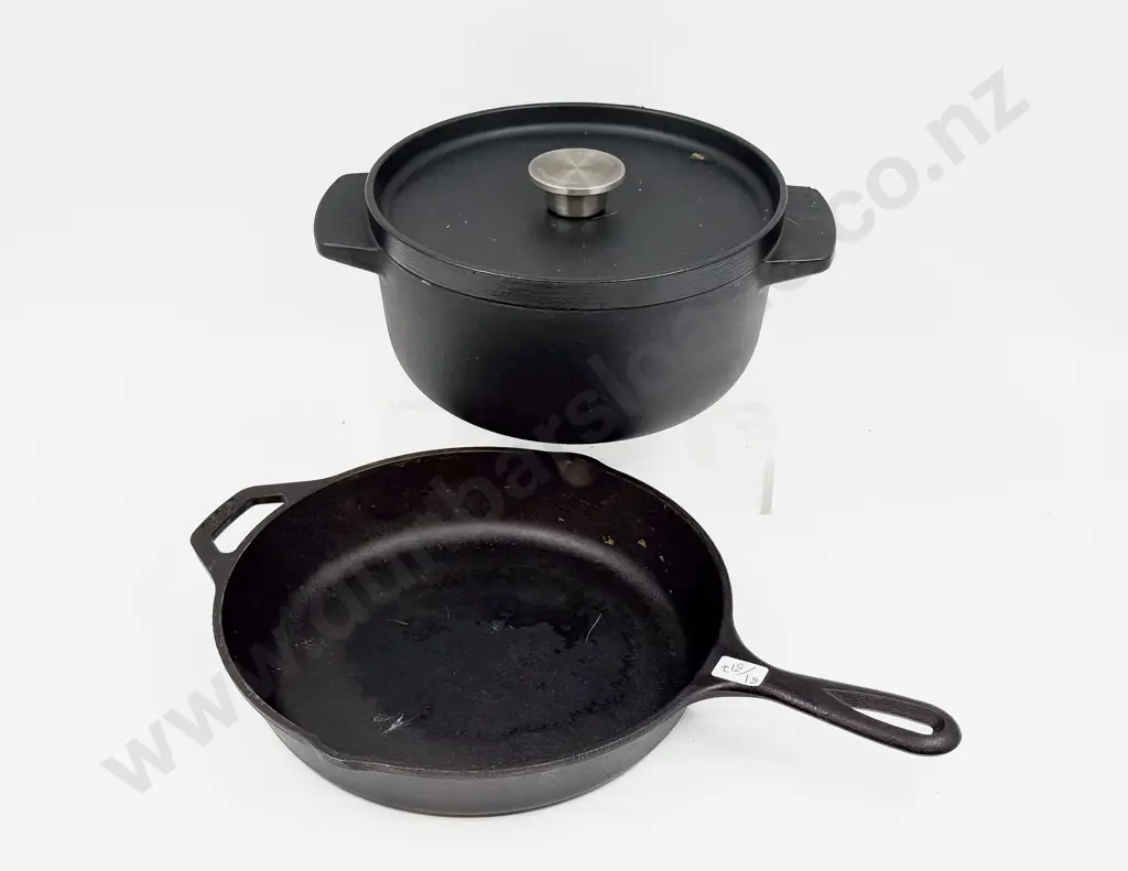 Cast Iron Lodge Frying Pan and Kitchen Aid Cooking Pot with Lid Image 1++
