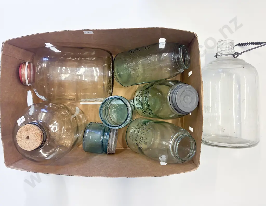 A Small Qty of Assorted Vintage Bottles & Jars Image 1++