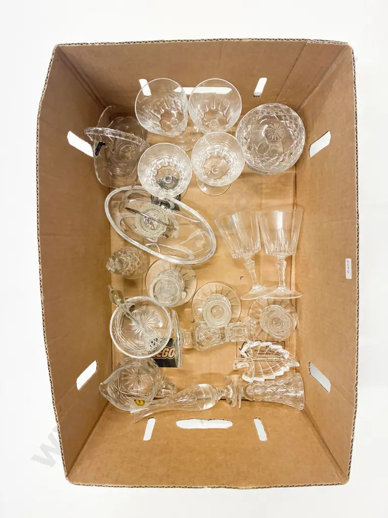 Box Qty of Assorted Crystal & Glass Ware Image 1++
