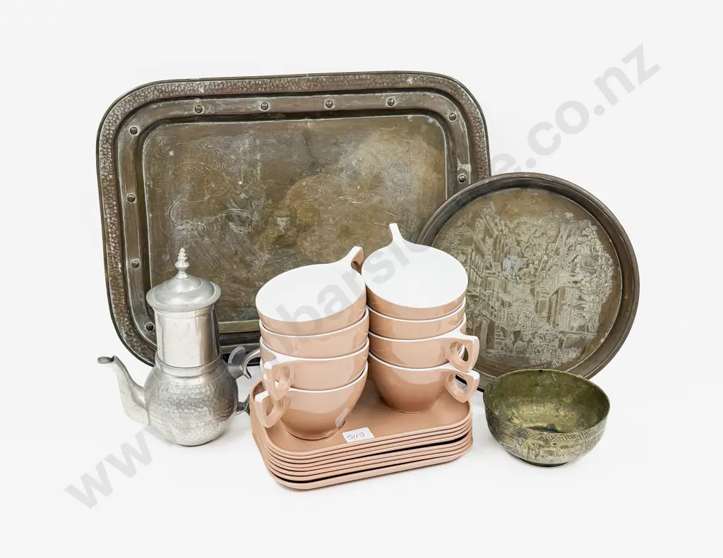 Small Qty of Assorted incl Duraware Image 1++