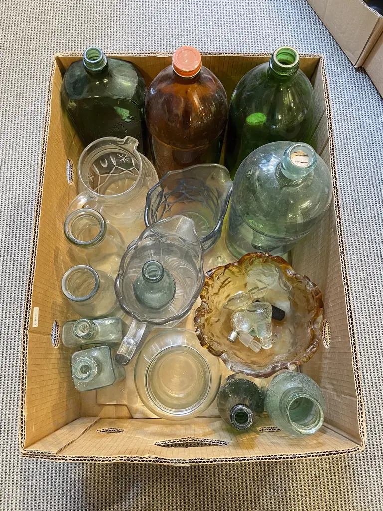 Box Qty of Assorted Vintage Glass Ware & Bottles etc Image 1++