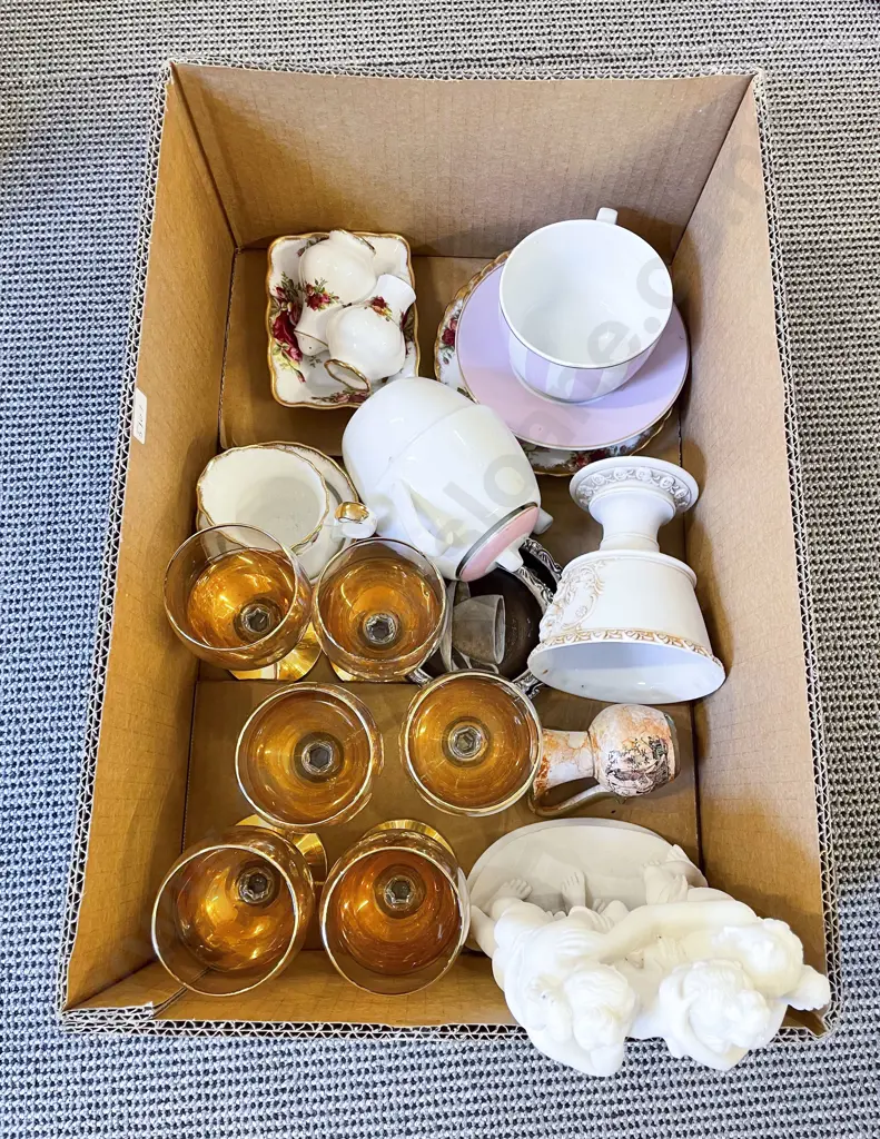 Box Qty of Assorted incl Glass Ware & China Image 1++