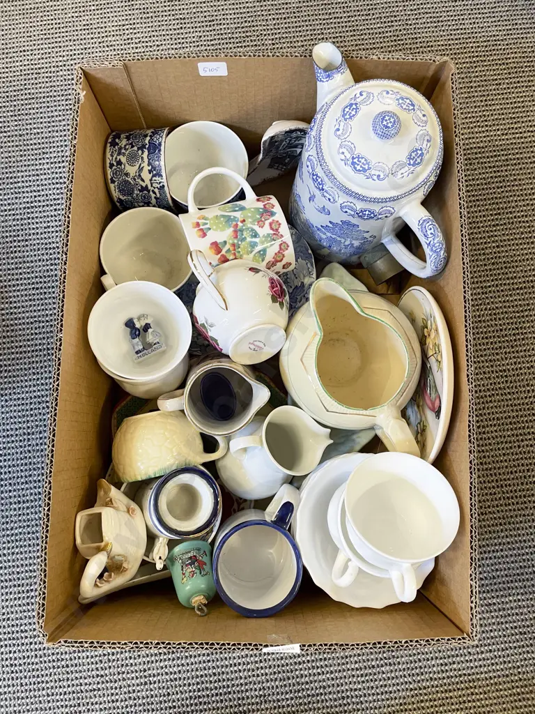 Box Qty of Assorted China incl Enamel Pot Image 1++
