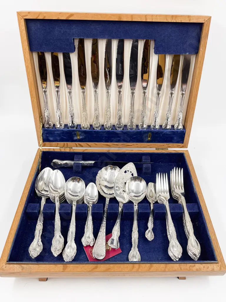 Canteen of Gainsborough S/P Cutlery Image 1++