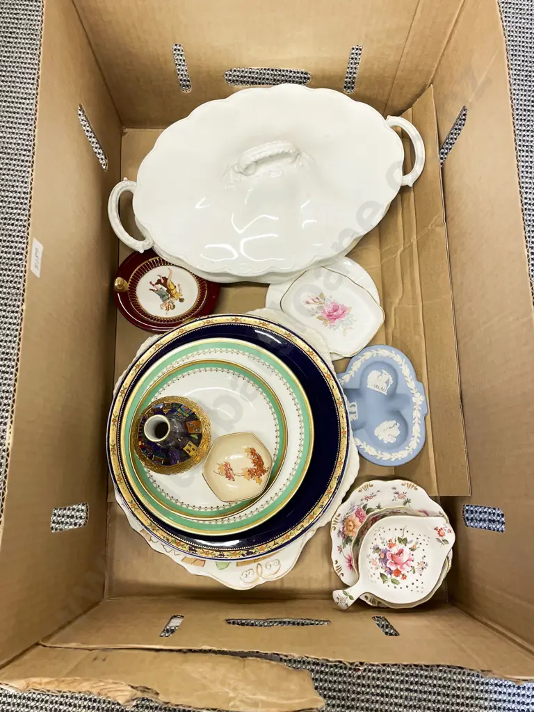 Box Qty of Assorted Fancy China incl RCD Image 1++