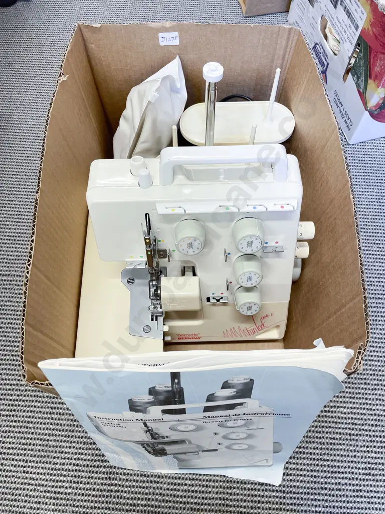 Bernina Bernette Overlocker Image 1++