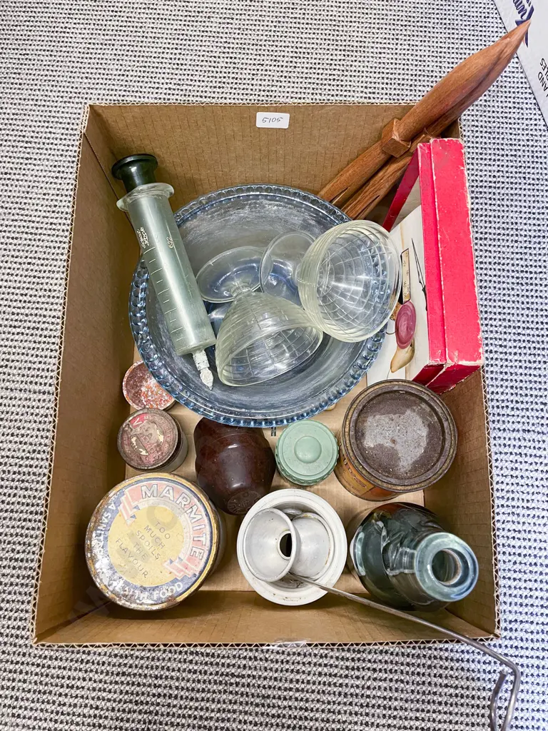 Box Qty of Assorted Vintage incl Kitchenalia etc Image 1++