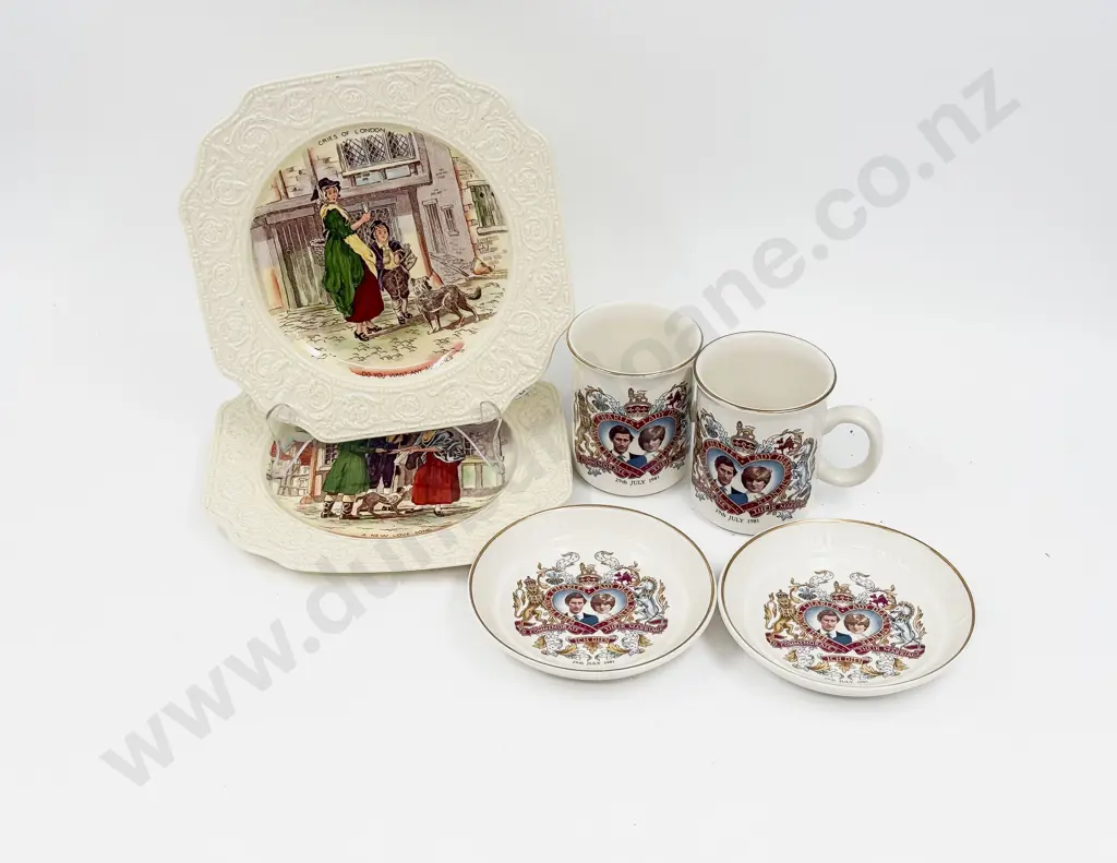 Qty of Assorted incl Crown Lynn Royal Comm. Ware Image 1++
