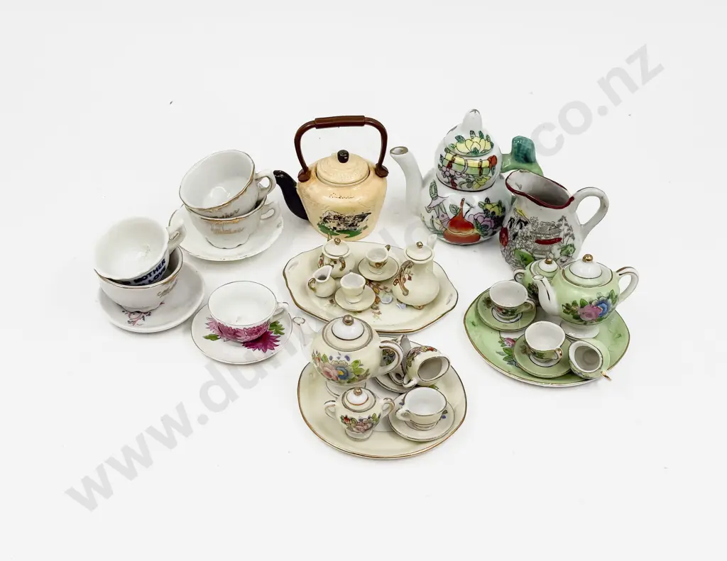 Small Qty of Assorted Miniature China incl Teasets Image 1++