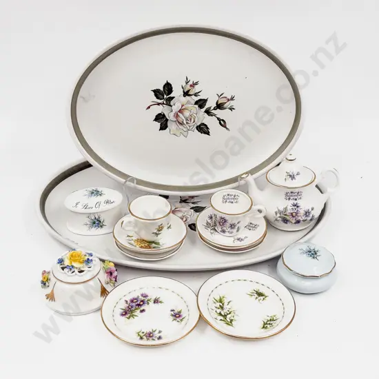 Small Qty of Assorted Fancy China
