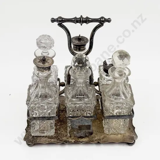 S/P & Glass Cruet Set (Faults)