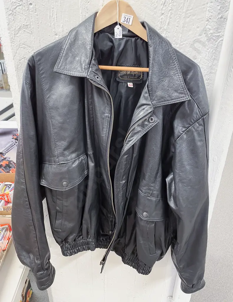 Men's Leather Jacket Image 1++