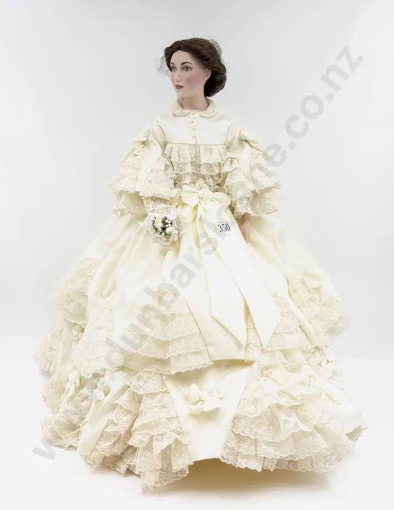 Franklin Mint New Bisque Dolls The Victoria & Albert Bride Doll 55cm Image 1++