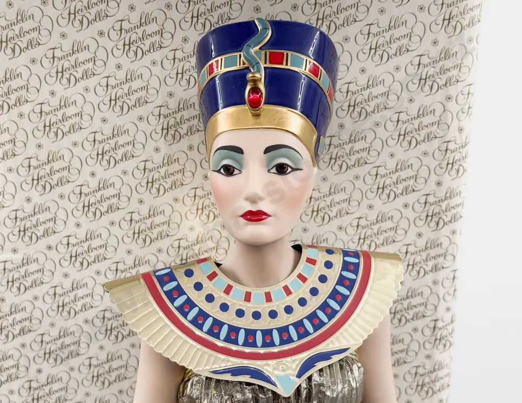 Part Boxed Franklin Mint New Bisque Doll Nefertiti Egyptian Queen 61cm Image 1++
