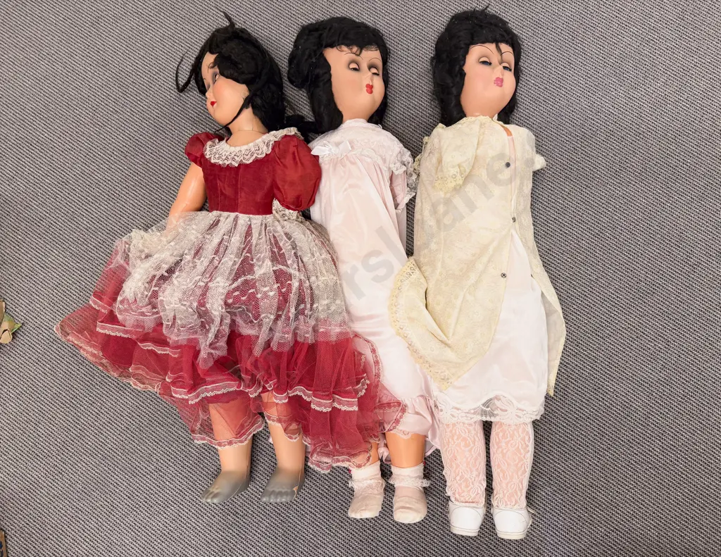 Four Large Play Dolls and Three Large Italian Dolls Image 1++