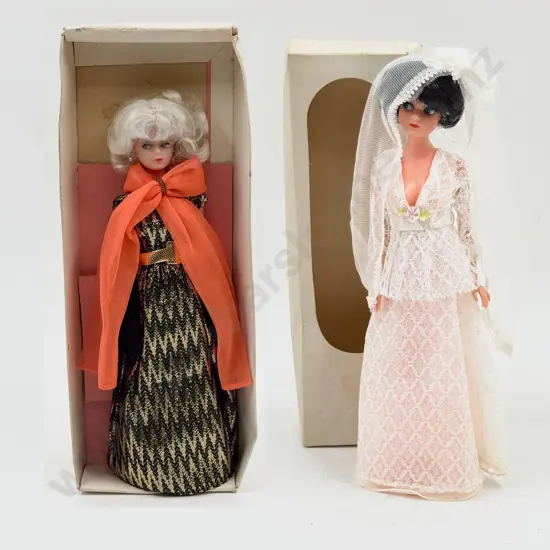 C1960's Debbie Doll original plain card box 28cm