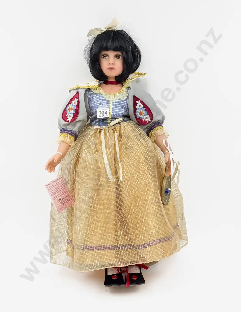 Paradise Galleries New Bisque Doll Snow White 52cm Image 1++