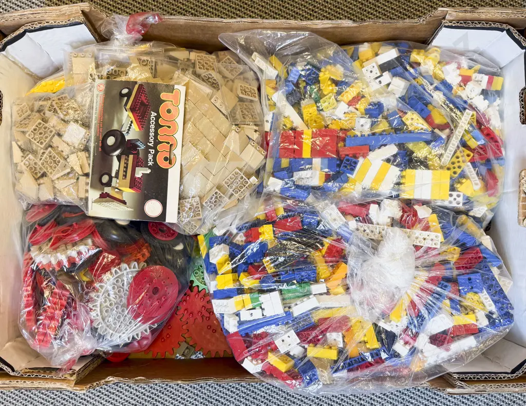 Qty Vintage Torro and Other Building Bricks Image 1++