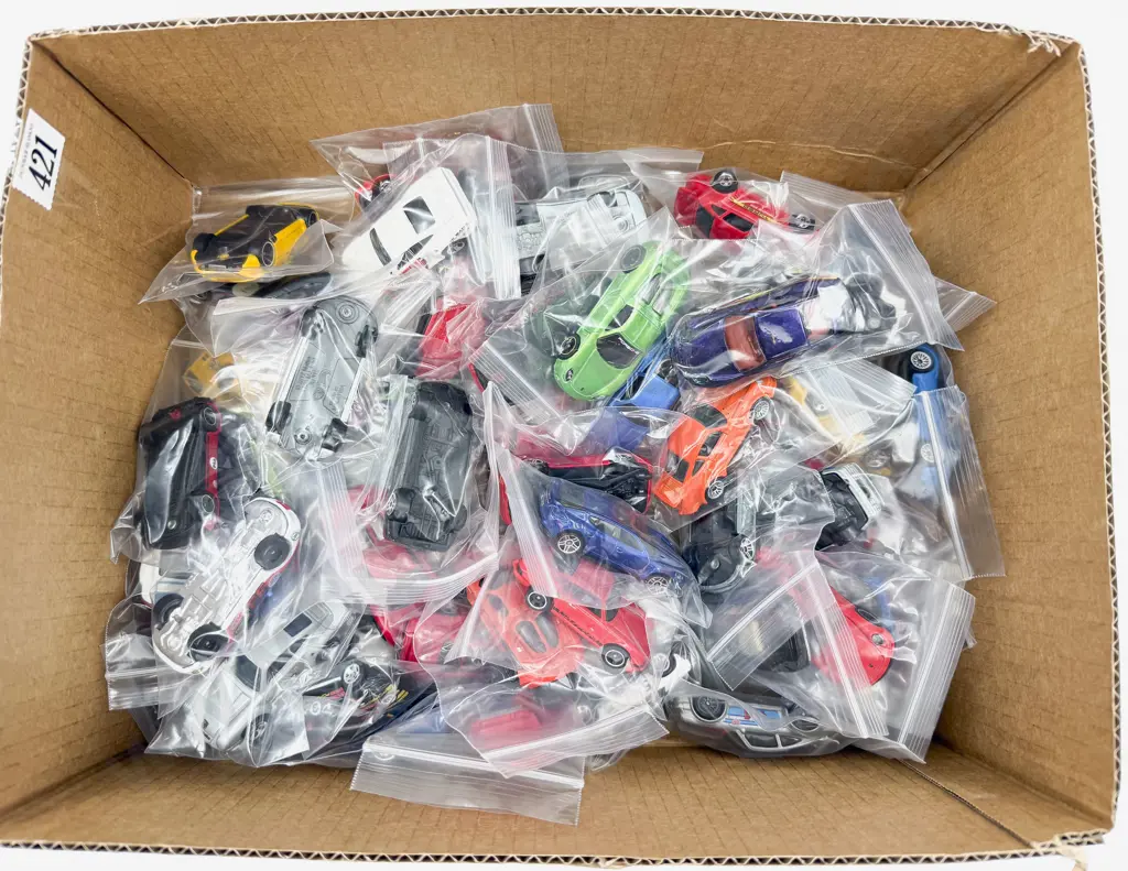 Collection Unboxed Hotwheels and Assorted Porsche Models Image 1++