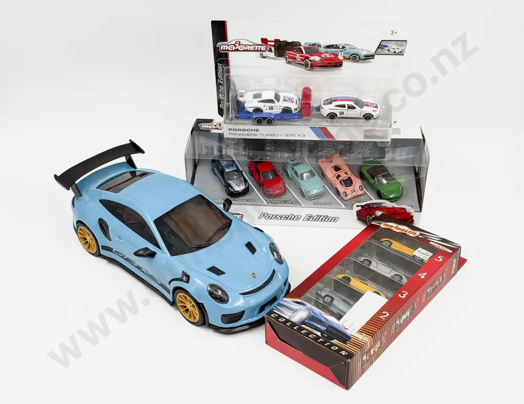 Various Boxed and Unboxed Porsche Models Image 1++