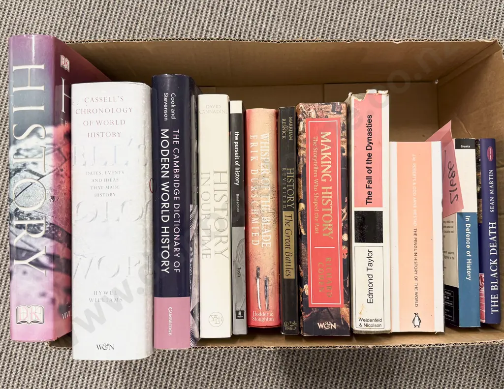 Box Quantity Assorted - World History Image 1++