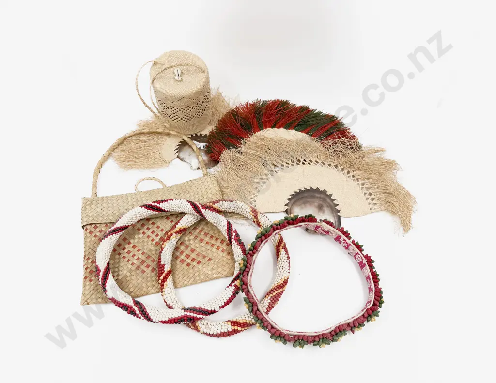 Small Qty of Assorted incl Woven Bag with Shell Handled Fans etc Image 1++