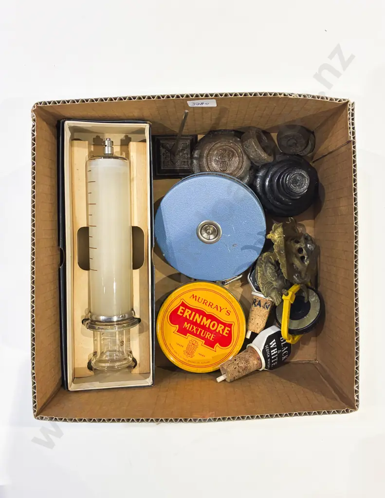 Box Qty of Assorted incl Graduated Scale Weights Image 1++
