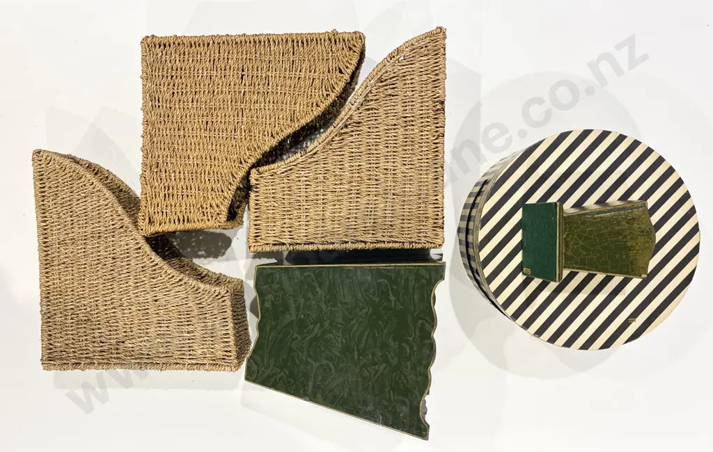 Box Qty of Assorted Decorative Home Wares Image 1++