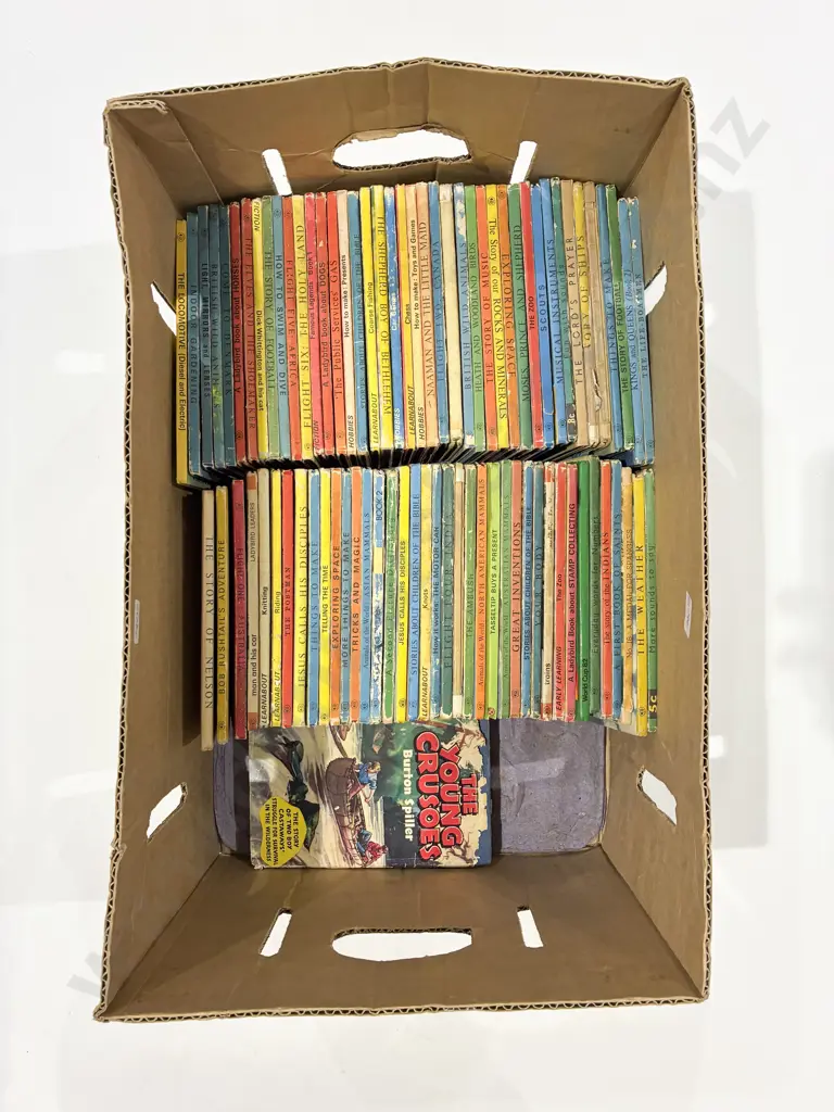 Qty of Ladybird Easy Reading Books etc Image 1++