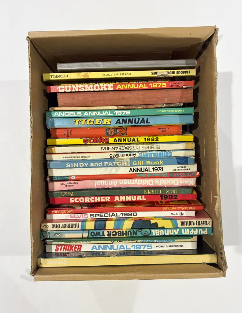 Box of Assorted Annuals Image 1++