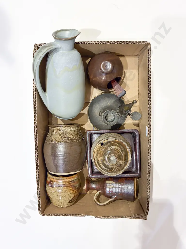 Box Qty of Assorted Pottery Image 1++