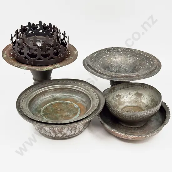 Qty of Assorted Metal Ware