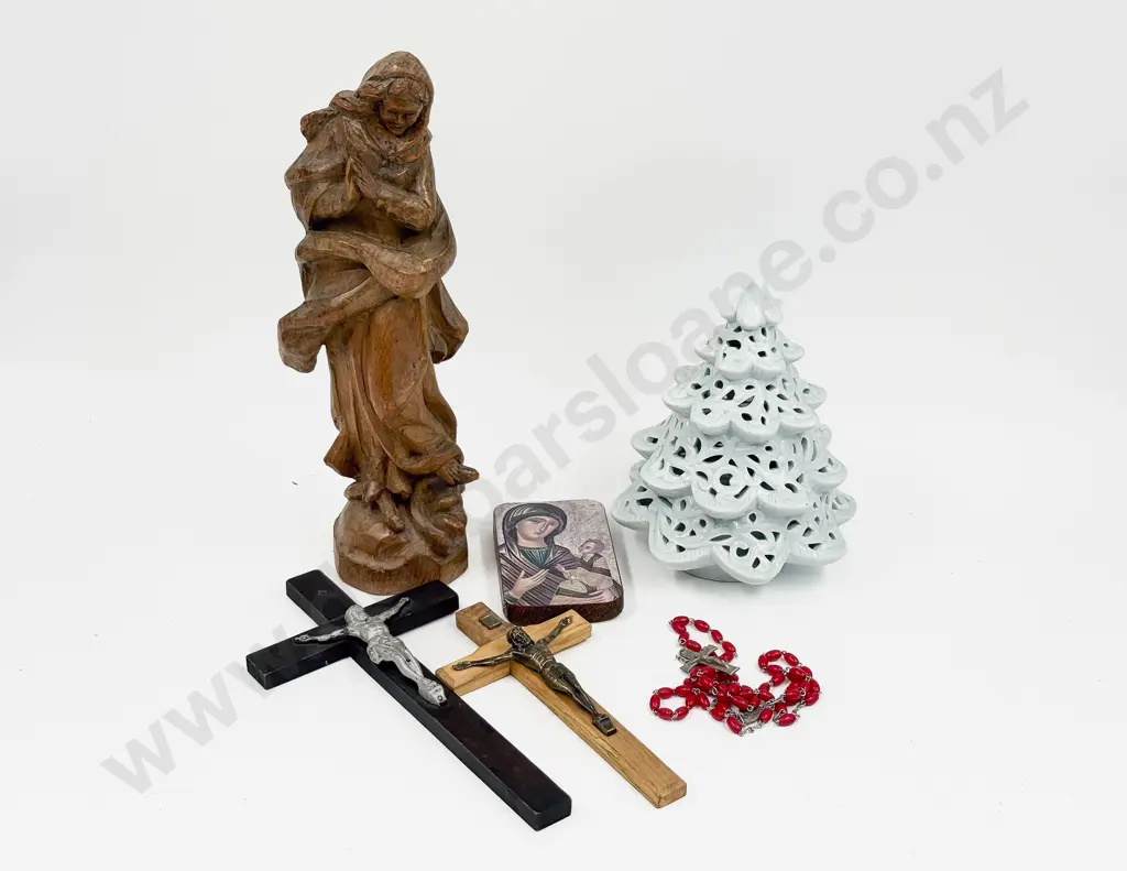 Qty of Assorted incl Two Crucifixes Rosary Beads etc Image 1++