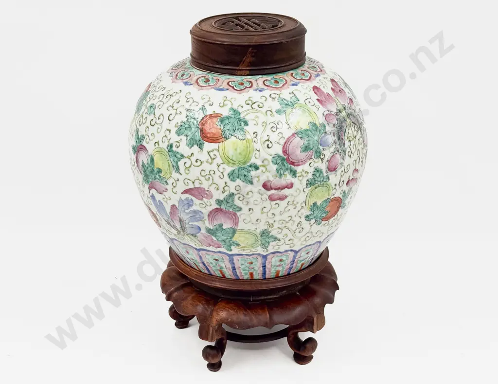 Cantonese Ginger Jar with Stand & Wooden Lid Image 1++