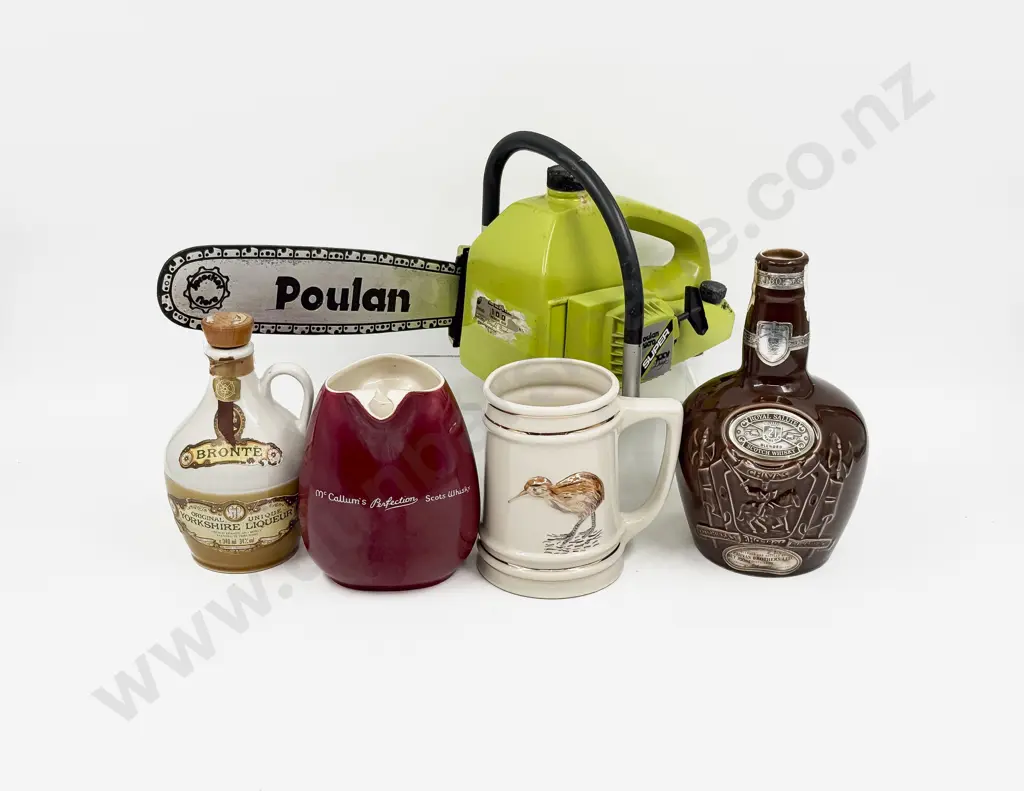 Qty of Assorted Alcohol Advertising & Jim Beam Decanters etc Image 1++