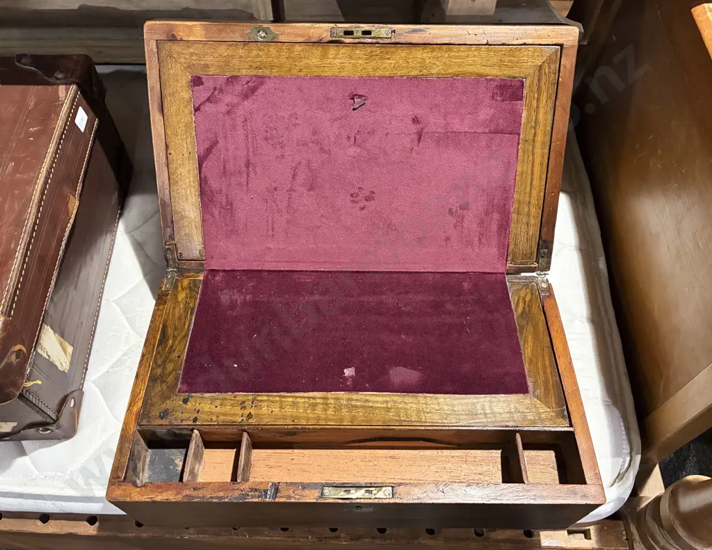Victorian Mahogany Writing Slope Image 1++
