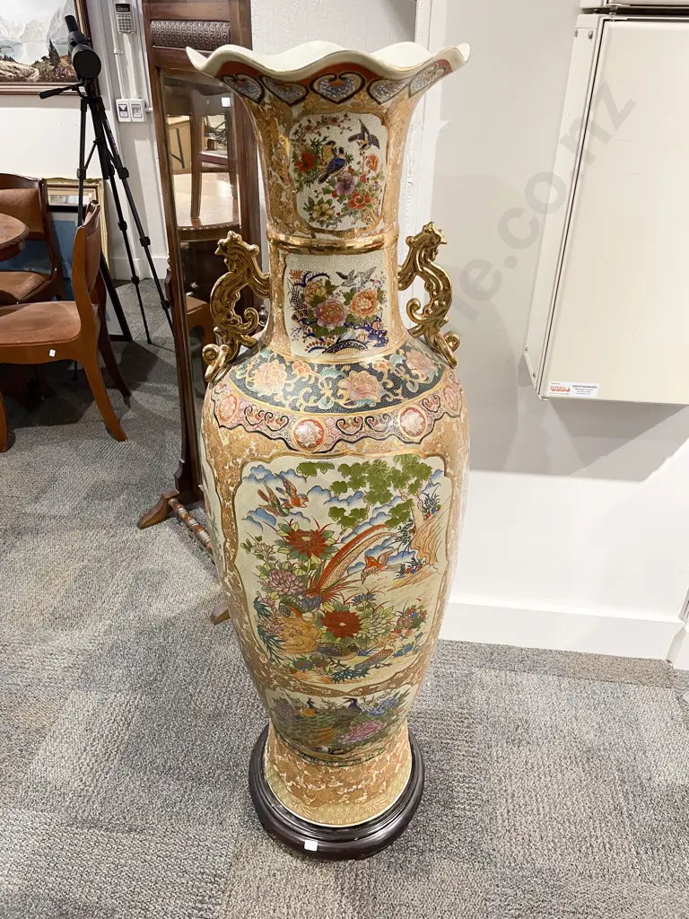 Large Modern Satsuma Floor Standing Vase With Stand Image 1++