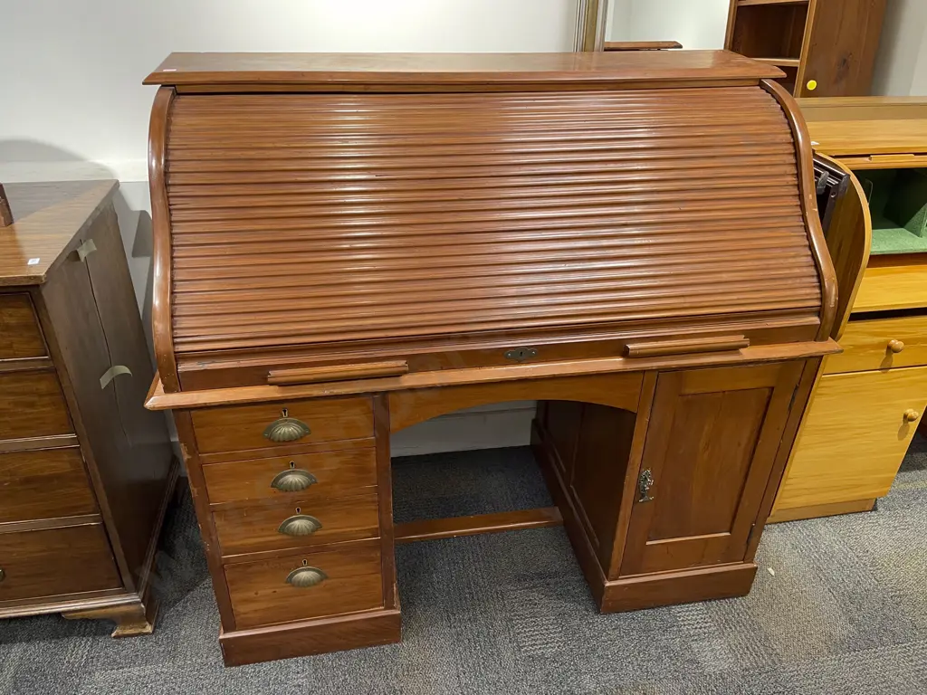 Kauri Roll Top Desk Image 1++