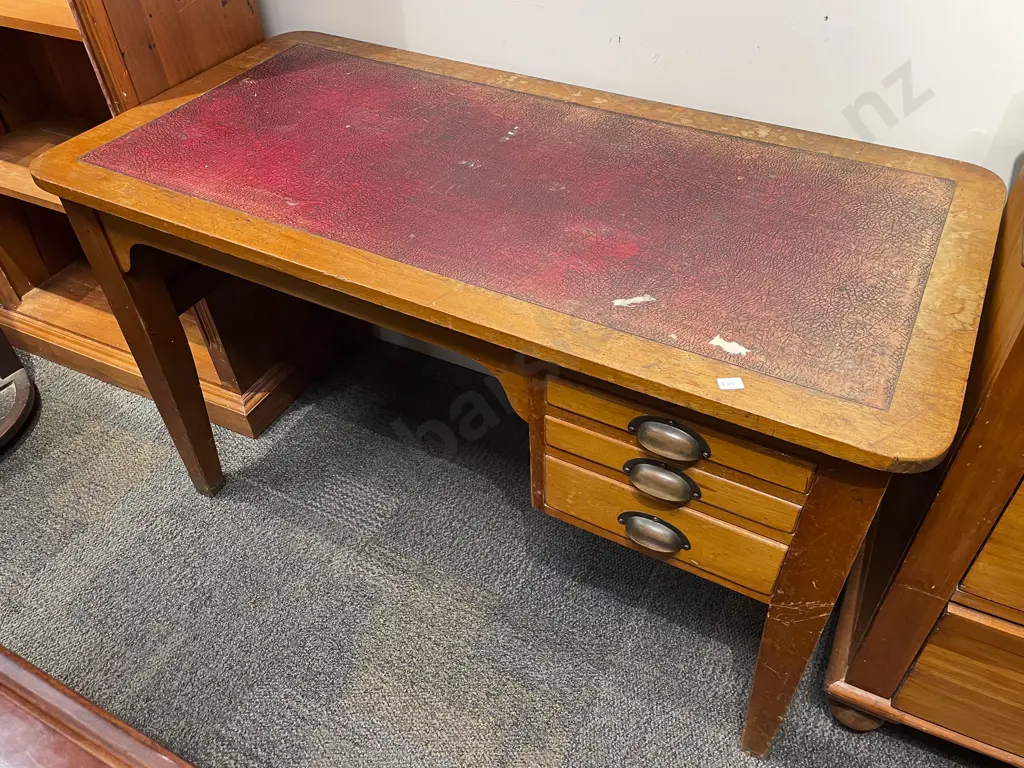 Leather Top Desk Image 1++