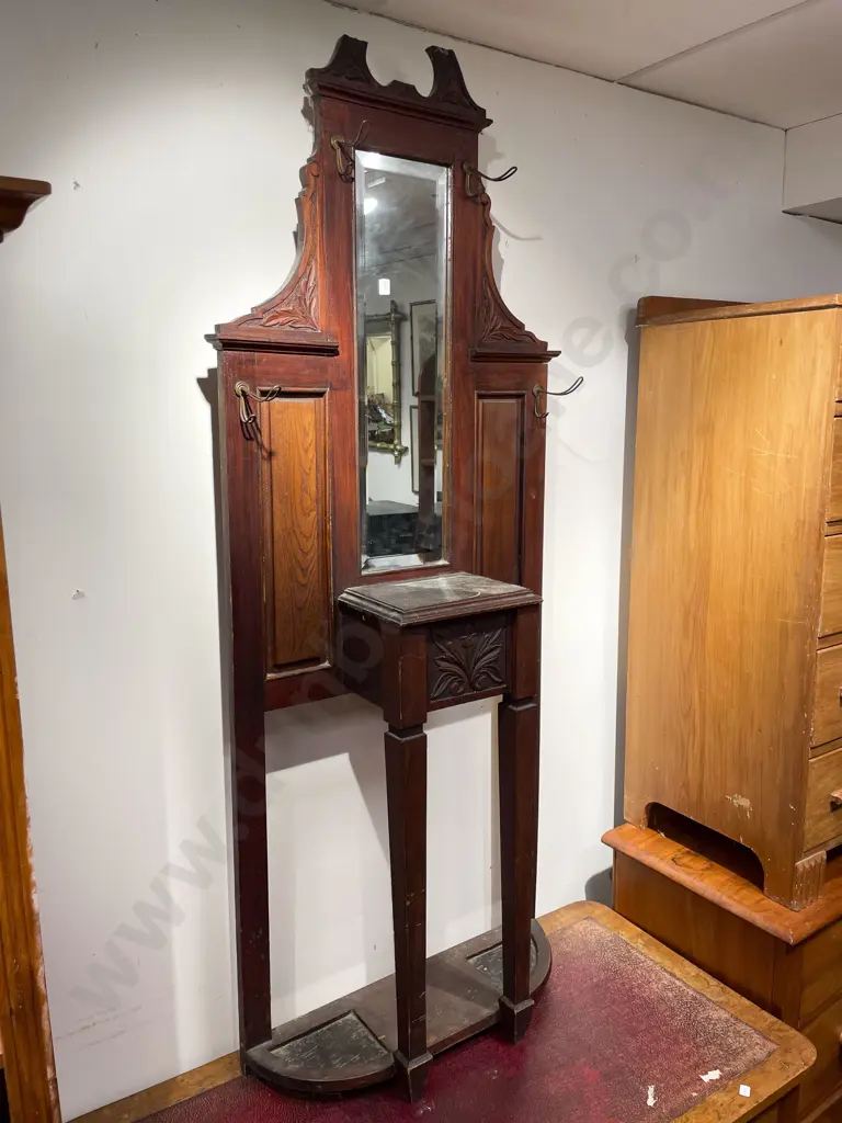 Small Proportion Oak Mirrored Hall Stand Image 1++