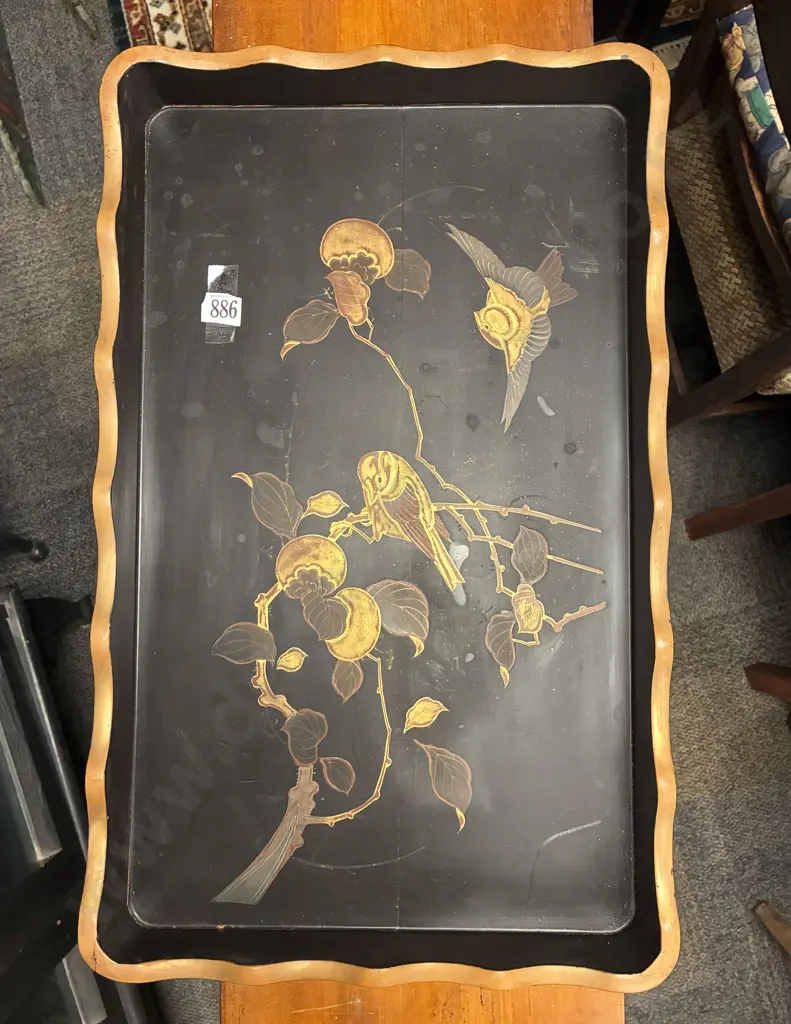 Japanese Lacquered Tray Image 1++