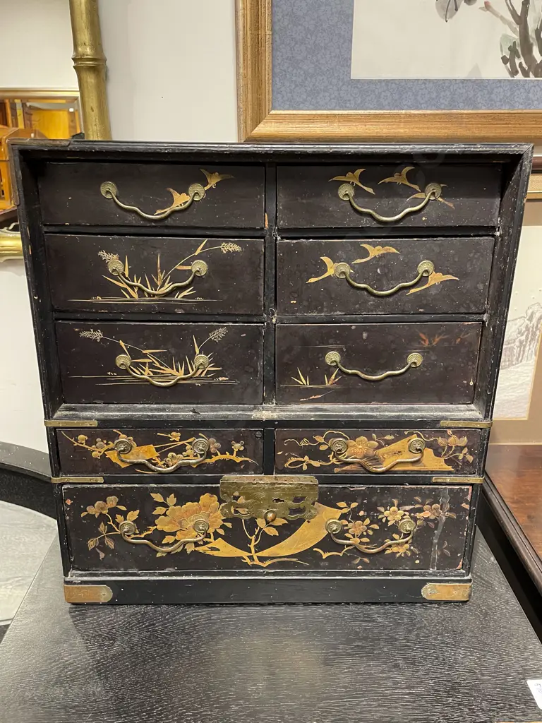 Small Japanese Lacquered Multi Drawer Cabinet (a/f) Image 1++