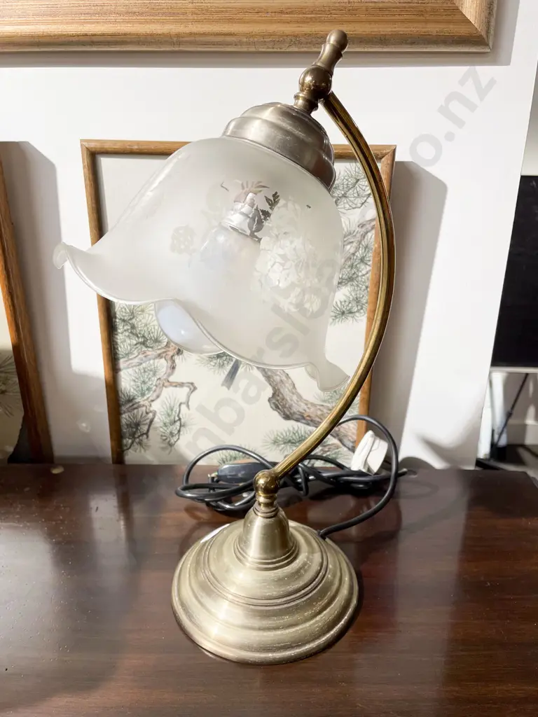 Table Lamp With Glass Shade Image 1++
