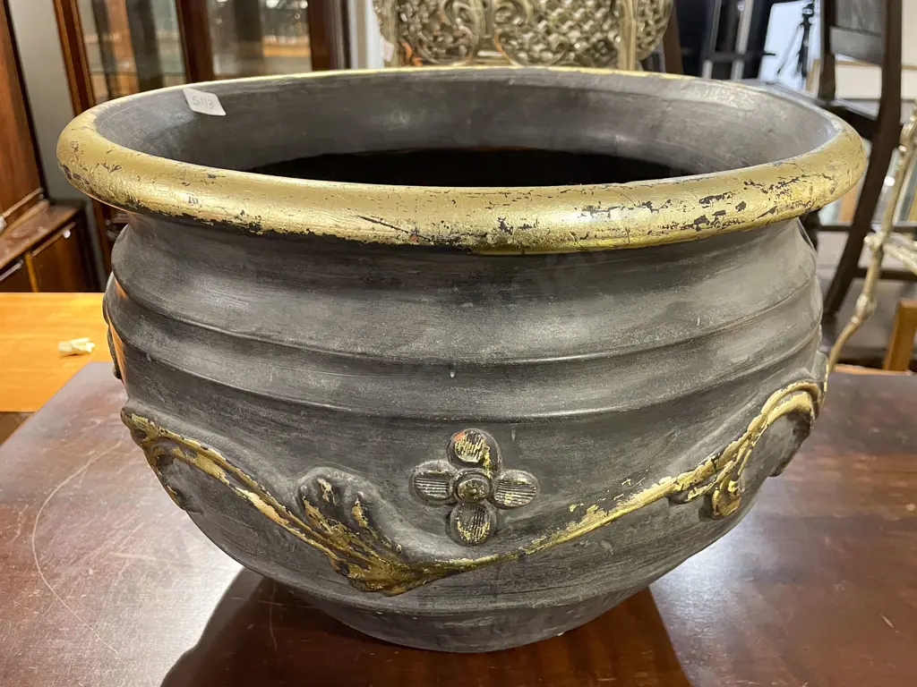 Decorative Terracotta Planter Image 1++