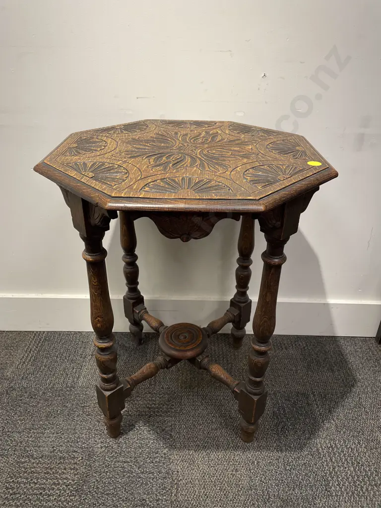 Oak Octagonal Side Table Image 1++