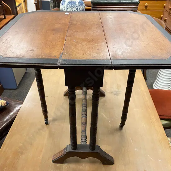 Mahogany Sutherland Tea Table