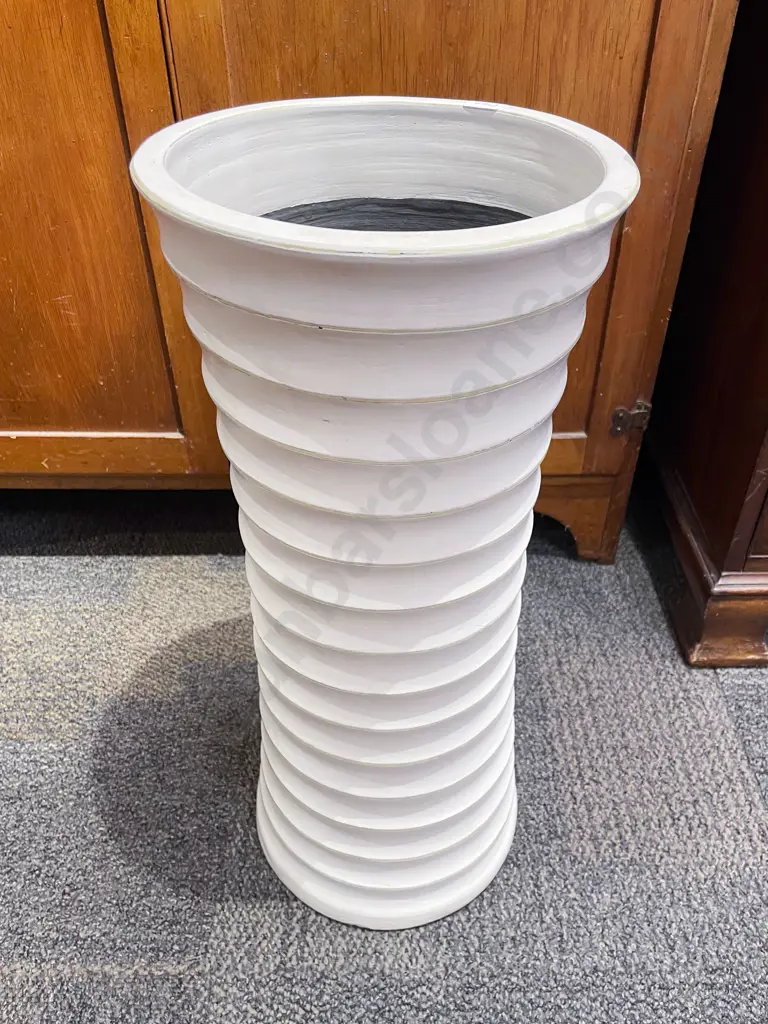 White Painted Ribbed Floor Standing Vase Image 1++